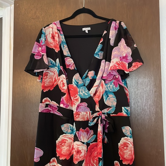 Floral Maxi Dress- worn once!! - Picture 3 of 5